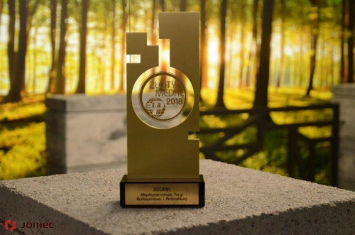 Organizatorzy targów BUDMA 2018 uhonorowali naszą firmę dwoma medalami