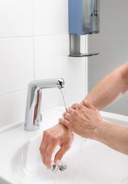 Bezdotykowe mycie rąk