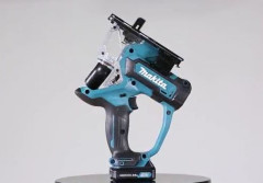 Idealna do cięcia w karton-gipsie akumulatorowa wycinarka Makita SD100D