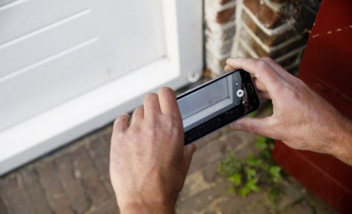 Używanie aplikacji Poradnik farb Ralston