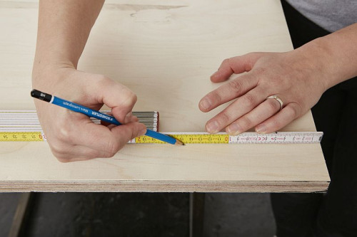 Wycinanie elementów tabliczki