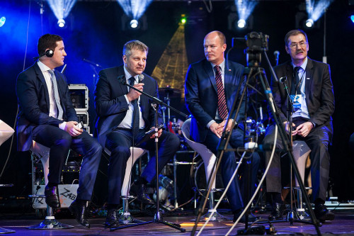 Debata podczas uroczystego otwarcia ASP