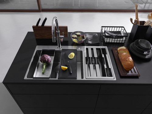 Box Center - zlewozmywak i miejsce do przechowywania