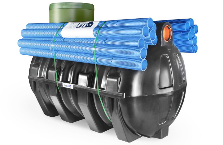 Przydomowa oczyszczalnia ścieków – osadnik gnilny z tworzywa i perforowane rury drenażowe