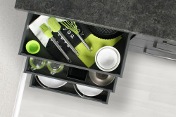 Wąskie ścianki szuflad Slim Box to więcej miejsca w środku