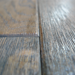 Deska podłogowa postarzana