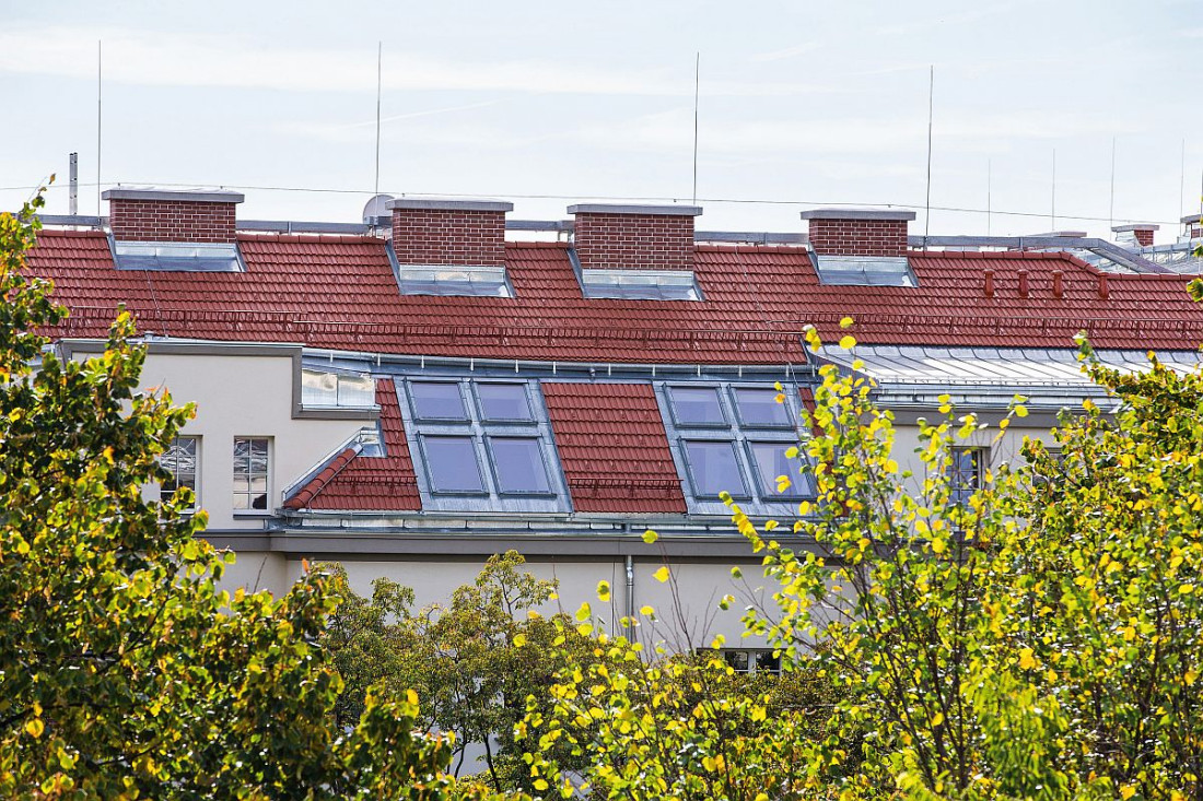 600 niestandardowych okien dachowych FAKRO w Goethehof