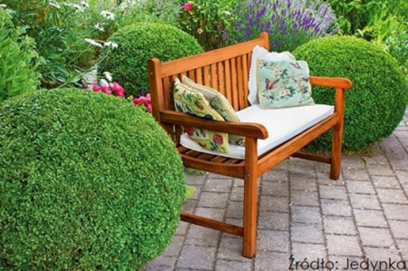 Kompleksową ochronę meblom ogrodowym zapewni Jedynka Deco &amp; Protect Impregnat 3w1