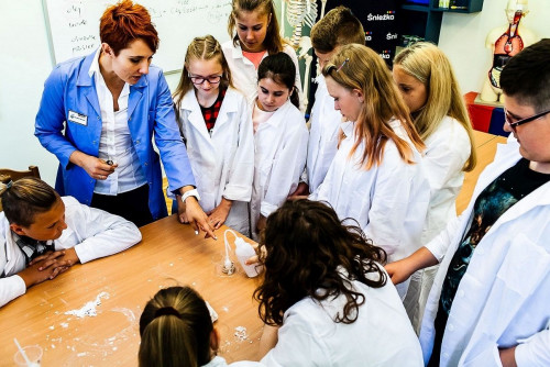 Uczniowie podczas lekcji w Laboratorium