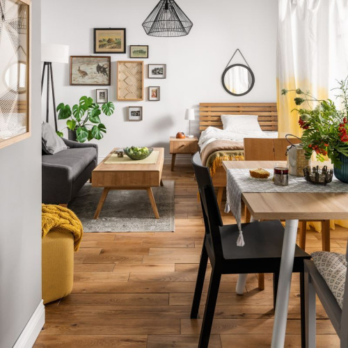 VOX –  stolik kawowy, łóżko, stolik nocny Nature, stół Balance, krzesła Simple