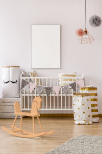 Drewniany konik na biegunach