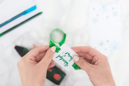 Życzenia świąteczne na małym bileciku