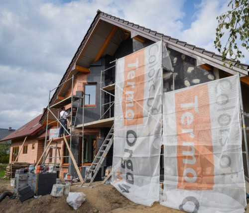 Dom w trakcie termomodernizacji