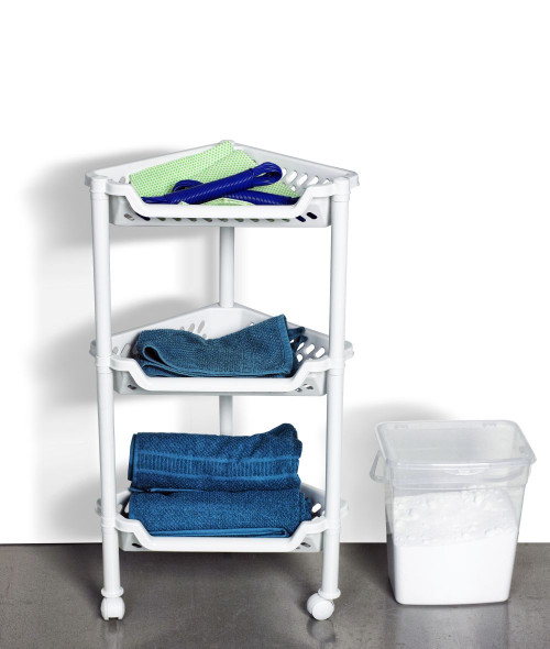 Narożny regał łazienkowy na kółkach