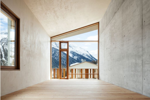 Widok na górskie szczyty