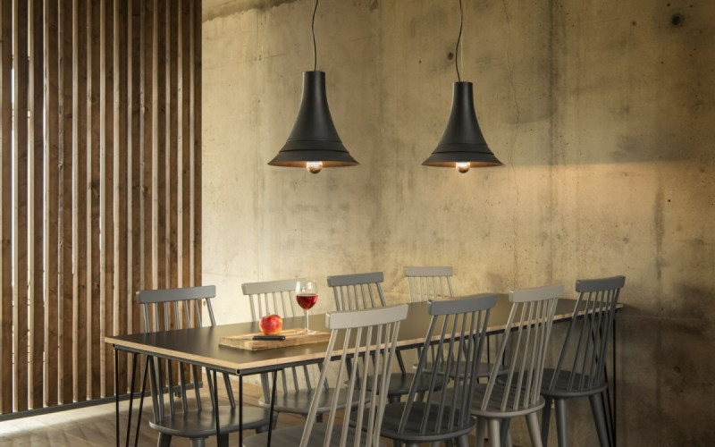 Mosiężne lampy do jadalni