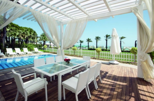 Bordowo-kasztanowe deski Ipe