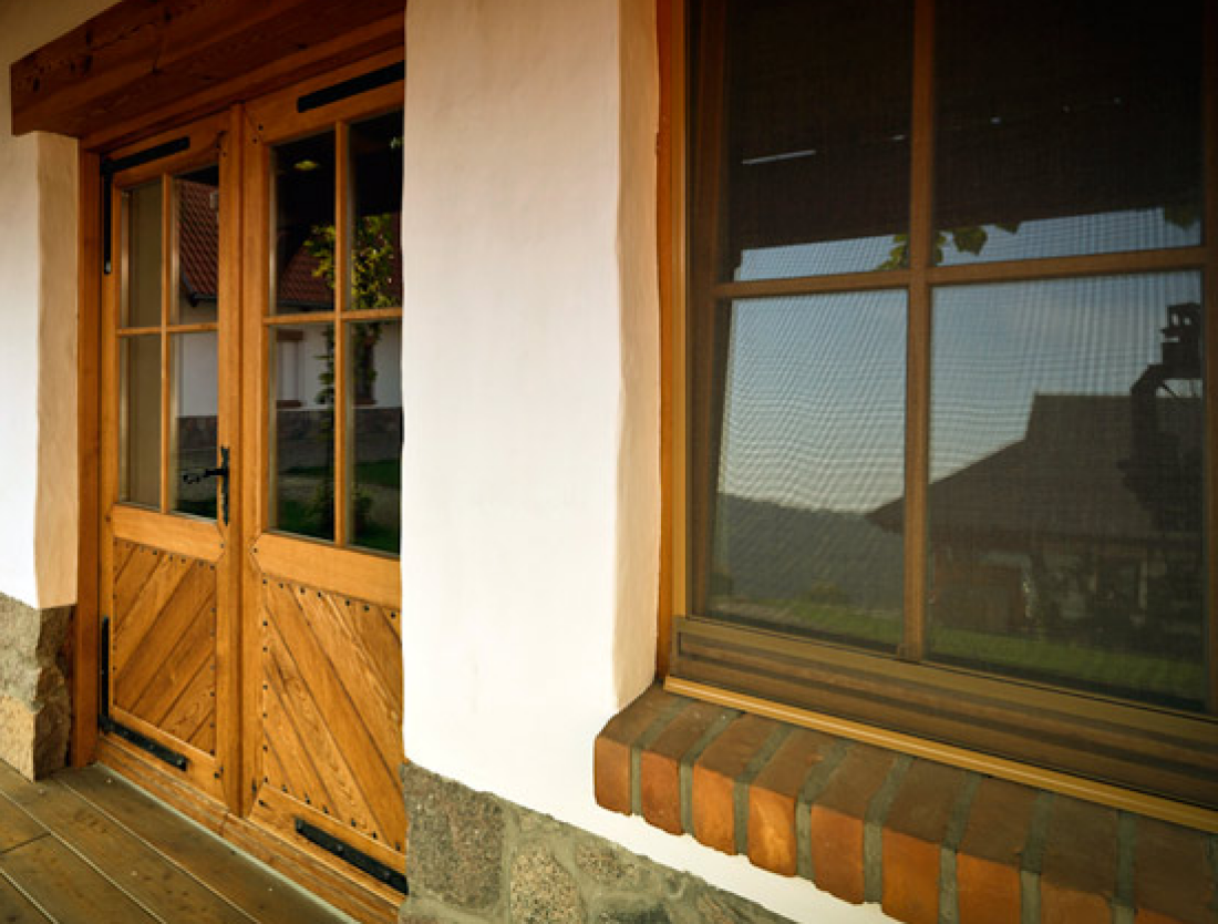 Moskitiery okienne i drzwiowe idealne do wnętrz