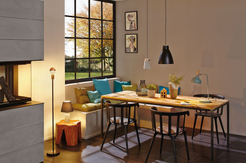 Oświetlenie stołu w jadalni