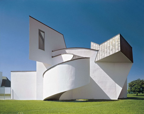 Frank Gehry - projektant budynku
