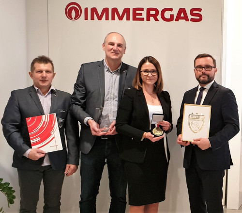 Immergas i drużyna rugby Master Pharm Budowlani SA podpisuje umowę sponsorską