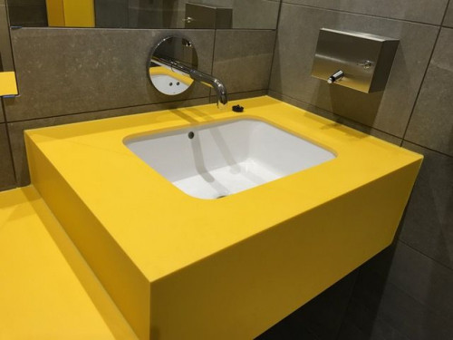 Bateria Oras Electra w łazince restauracji McDonald’s