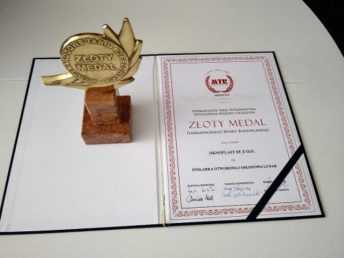 Złoty Medal w kategorii Stolarka Otworowa i Osłonowa za okno LUNAR