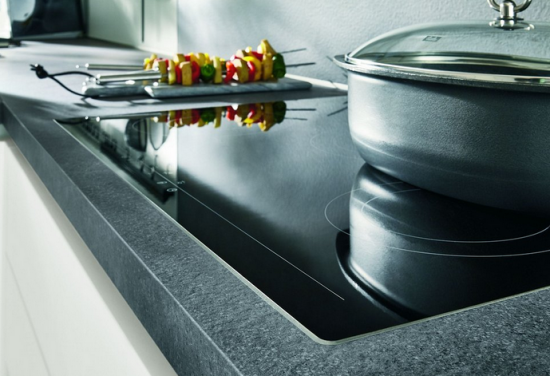 Blat funkcjonalny XTop one w aranżacji kuchennej