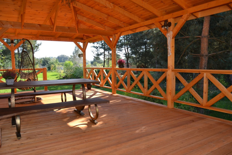 Podłoga drewnianego tarasu