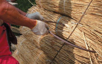 Dachówki drewniane, strzecha