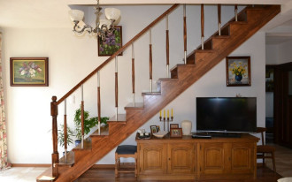 Schody jednobiegowe - o jeden stopień za mało!