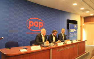 Relacja z konferencji prasowej o kampanii "Dom bez rachunków"