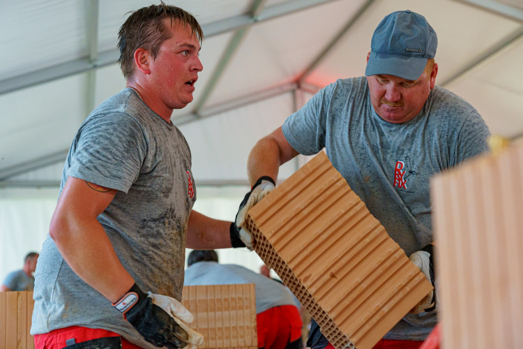 Zdobywcy 1 miejsca - Patryk Piechowski i Miroslaw Sawicki