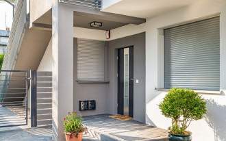 Jakie jest znaczenie rolet zewnętrznych w bilansie energetycznym budynku?