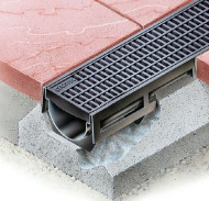 Odwodnienie przez nawierzchnię z kostki brukowej (fot. Hauraton)