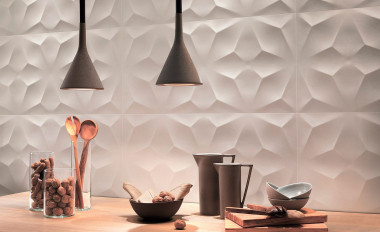 Ściana wyłożona płytkami ceramicznymi Diamond z kolekcji 3D Wall Design