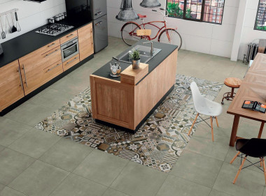 Dywan z wzorzystych płyt gresowych Rivet