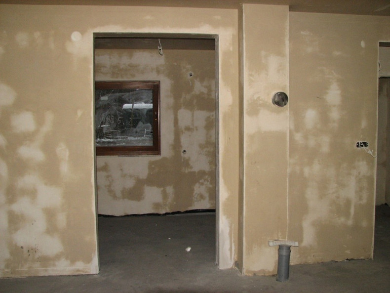 Komin do kominka wykonany z pustaków wentylacyjnych