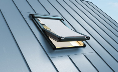 Markiza zewnętrzna na oknie dachowym