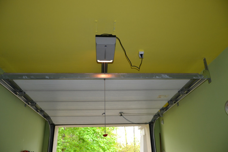 Brama segmentowa z napędem