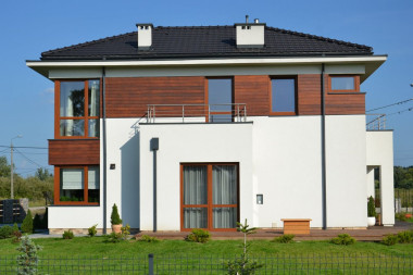 Drewniane elementy na elewacji