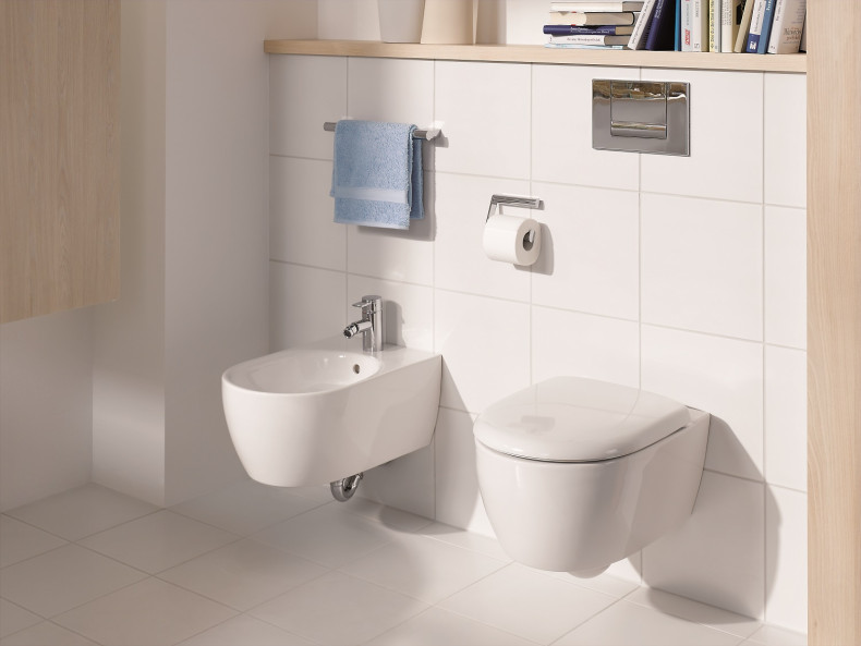 Zamontowany WC i bidet