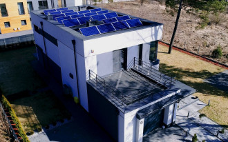 Czy podwyżki energii elektrycznej wpływają na sprzedaż paneli PV?