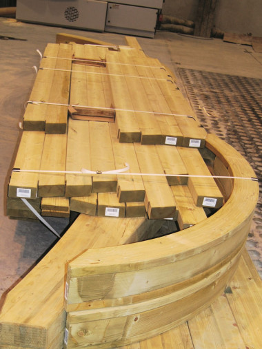 Wiata garażowa - spakowany zestaw elementów do samodzielnego montażu