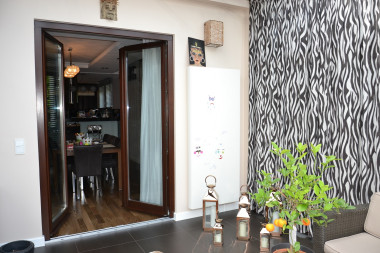 Drzwi łączące oranżerię z jadalnią