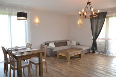 Jadalnia połączona z salonem