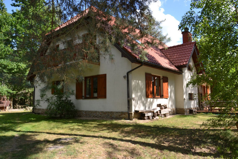 Balkon na ścianie bocznej