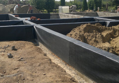 Jak poprawnie wykonać hydroizolację fundamentów folią IZOWINYL?