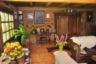 Strefa dzienna w domu z bali