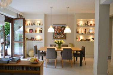 Wyremontowana strefa dzienna w domu w zabudowie szeregowej